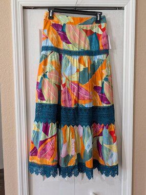 Time and Tru Women’s Floral Tiered Maxi Skirt Multicolor NWT Size XS